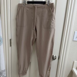 Women’s ALBION  Tan Jogger Pants